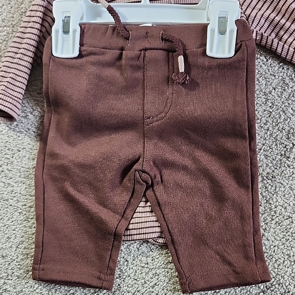 Mario Lopez Striped Brown Baby Outfit Set - Picture 3 of 5